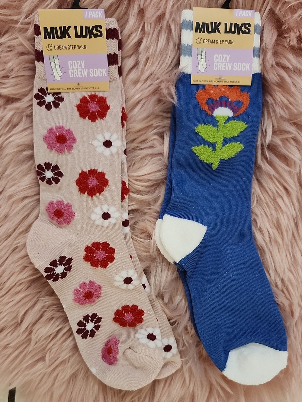 Brand New 2CT BUNDLE MUK LUKS DREAM STEP YARN COZY CREW SOCK
